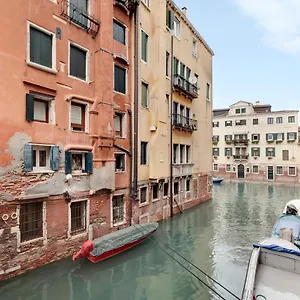 Cannaregio Canal View - Marco Polo Appartamento